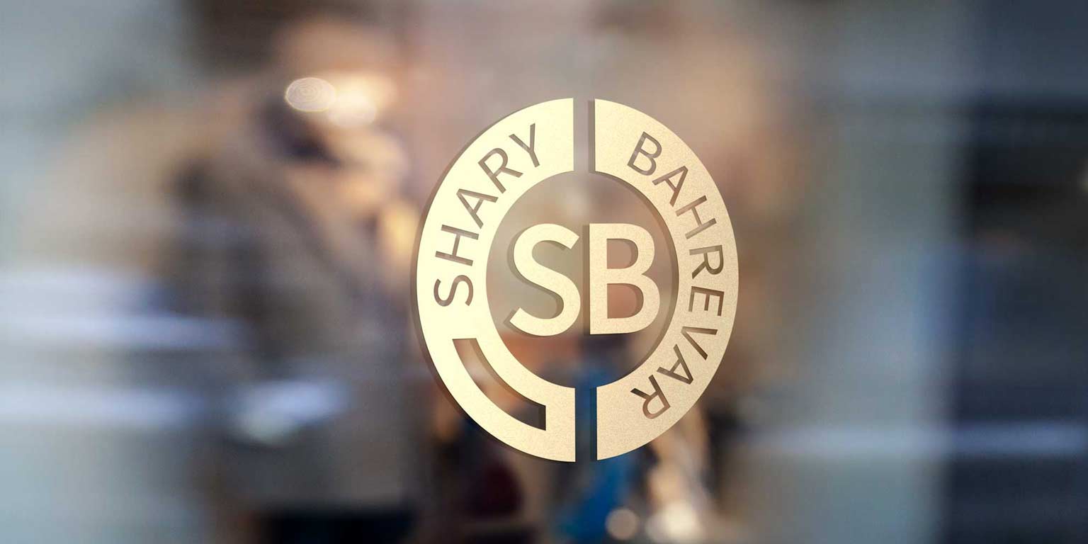 realizzazione loghi varese e como design vetrofania logo per azienda